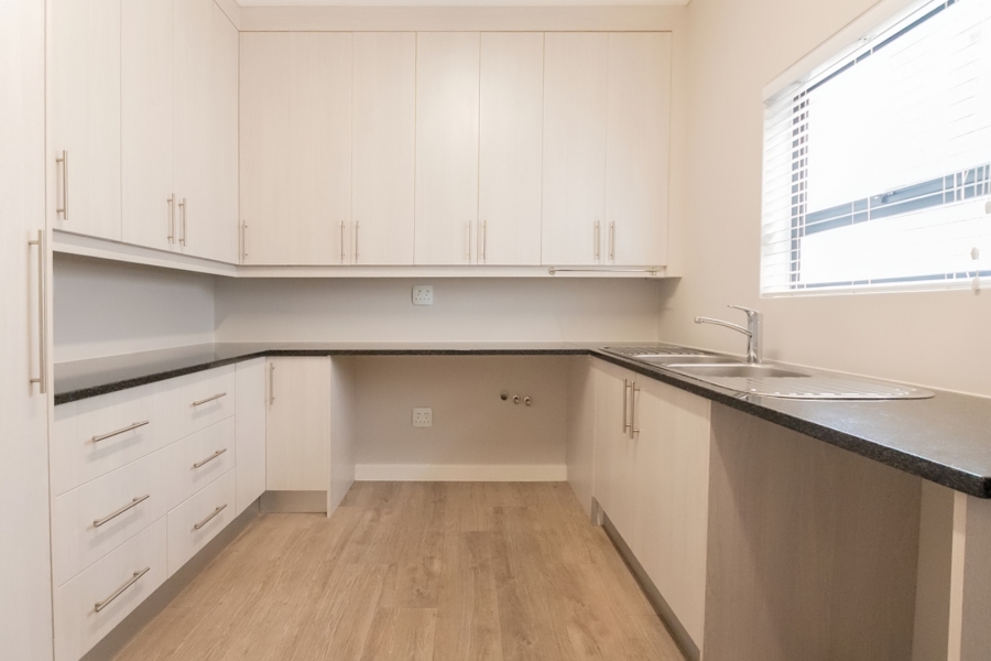 4 Bedroom Property for Sale in Myburgh Park Western Cape